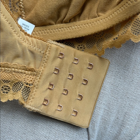 Aerie Lace Bralette XL in Golden Yellow w/adjustable straps - Picture 6 of 6